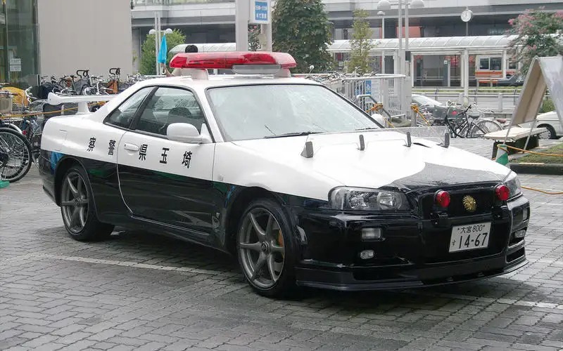 27：日産R34スカイラインGT-R（日本）
