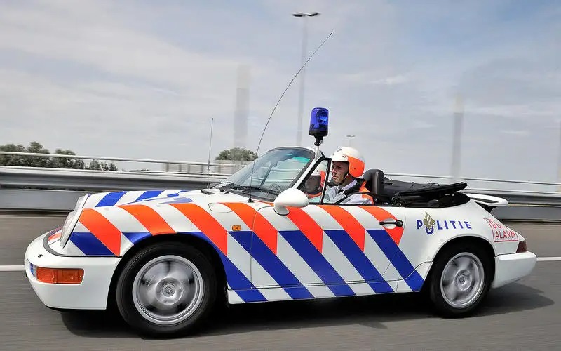 8：ポルシェ964型911（オランダ）