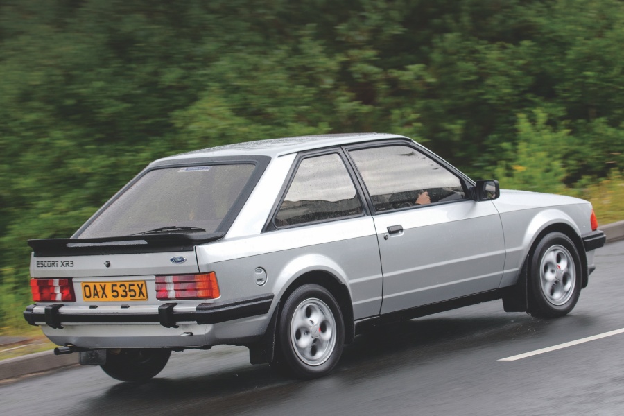 フォード・エスコート XR3／XR3i（Mk3／1980〜1986年／英国仕様）