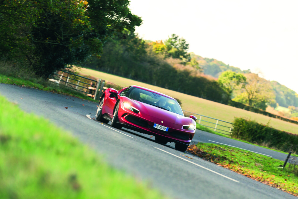 テスト車：フェラーリ296GTB