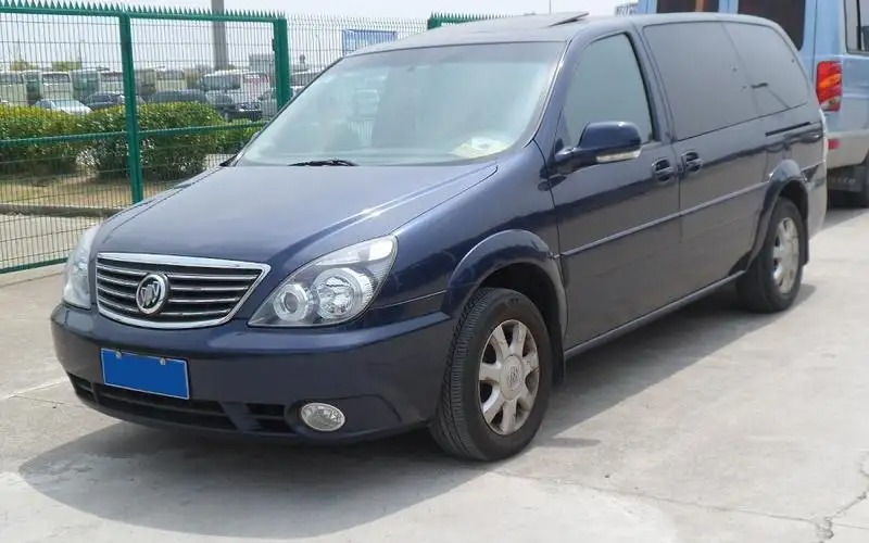 ビュイックGL8（2000年）