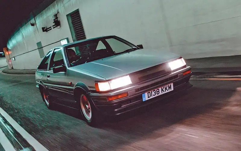 トヨタ・カローラAE86