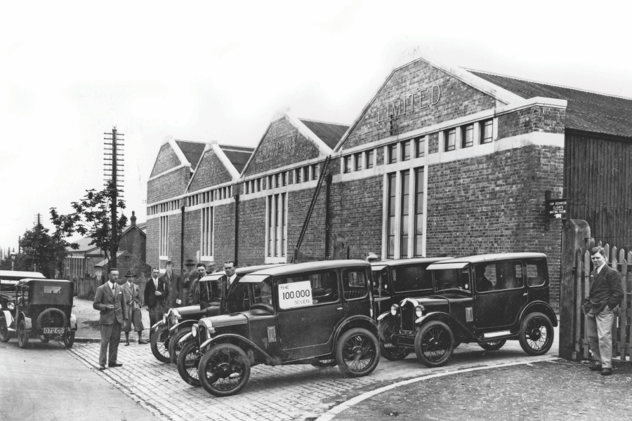 オースチン・セブンと当時の生産工場