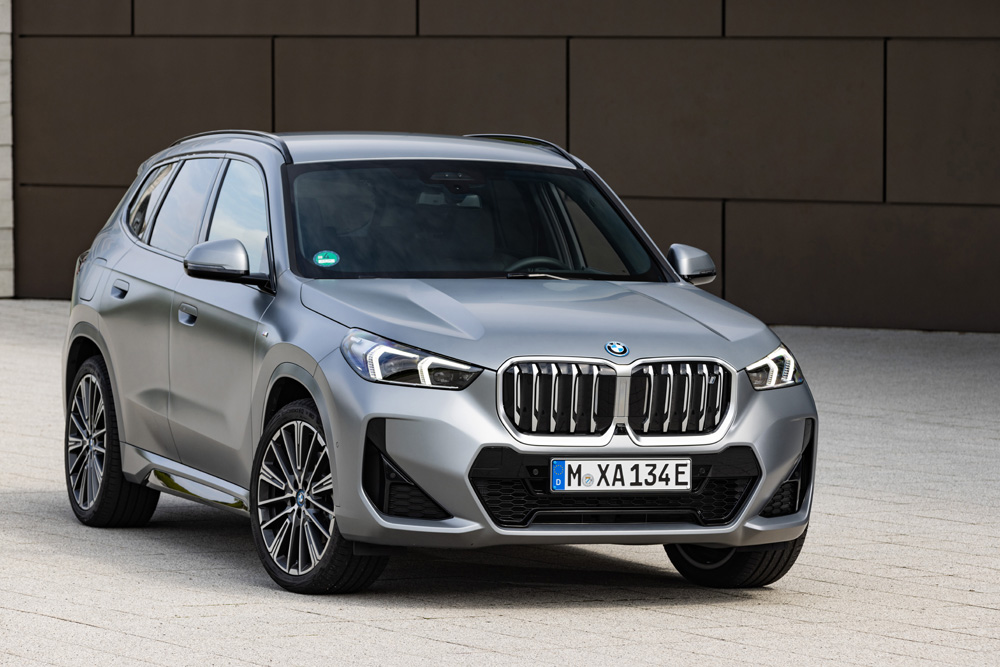 電気自動車の「iX1 xDrive30」(欧州仕様)