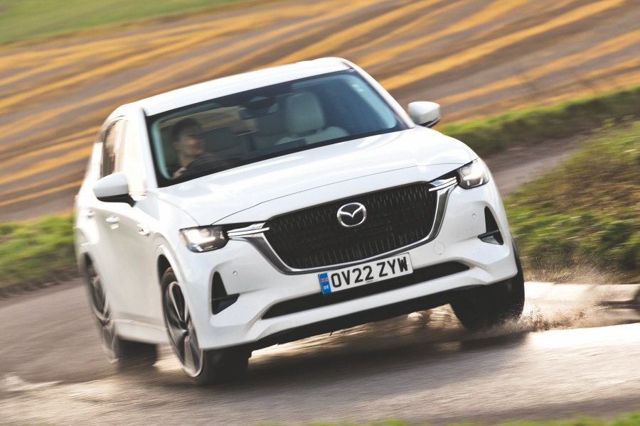 マツダCX-60 2.5PHEV AWD タクミ(英国仕様)