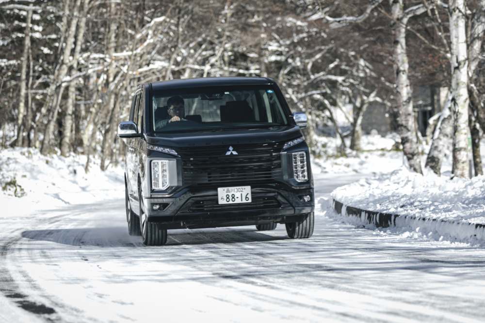 三菱デリカD：5を街中/高速道路/ワインディング/雪山で試乗。