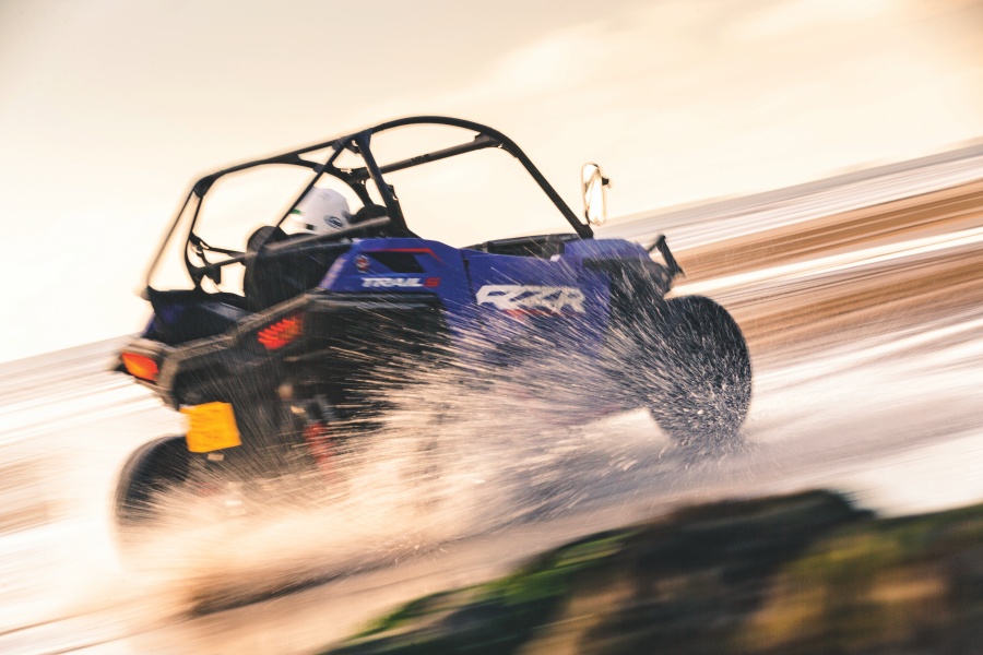 ポラリスRZR トレイルS（英国仕様）