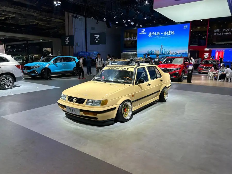 VWは新ブランドに中国で熱く支持されてきたセダン「ジェッタ」の名を与えた。