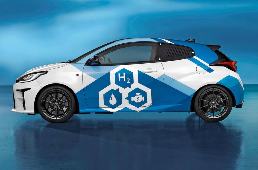 トヨタは水素燃料電池や水素エンジンにも投資している。