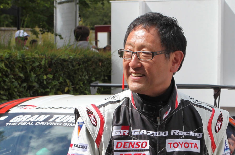 豊田章男会長はクルマとモータースポーツの大ファンとして知られている。