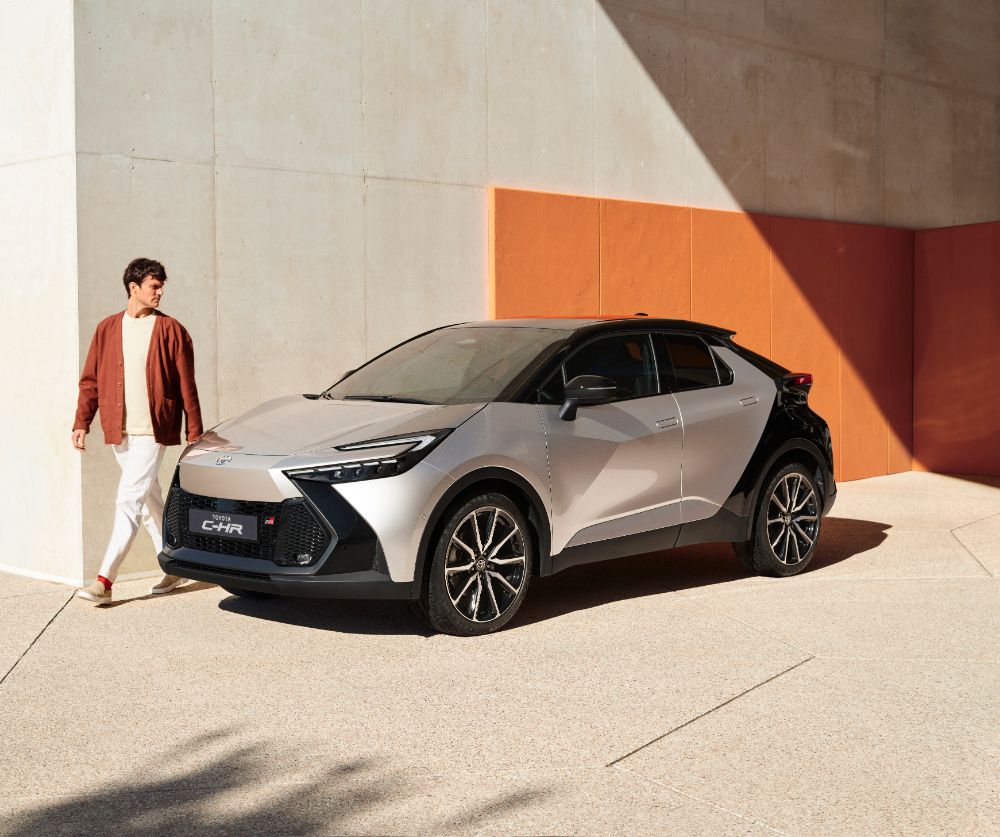 C HR SUV 2 PHEV AUTOCAR JAPAN C HR SUV 2 PHEV AUTOCAR JAPAN