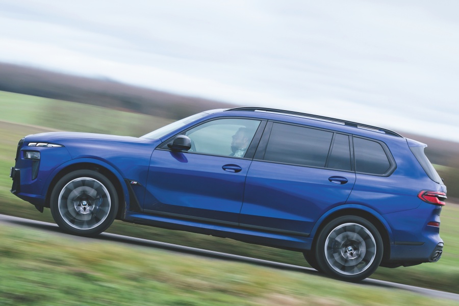 BMW X7 xドライブ40d Mスポーツ(英国仕様)