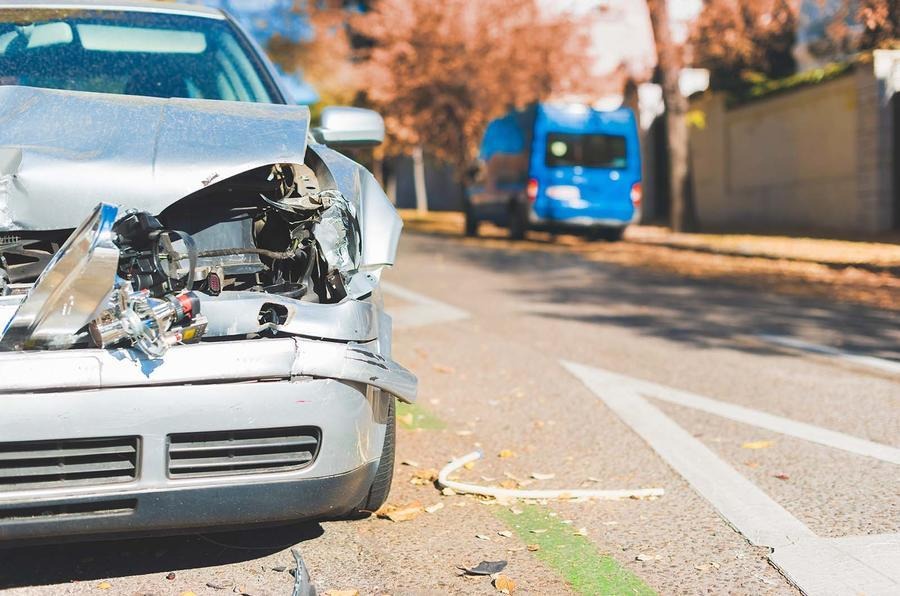 英国保険協会は3月、自動車修理の40％が部品不足の影響を受けていると発表した。