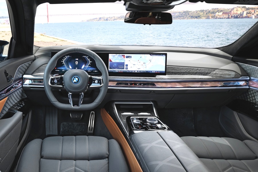 BMW i7 M70 xドライブ（欧州仕様）