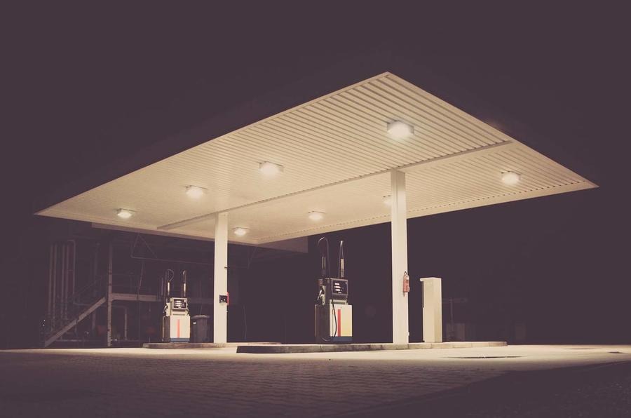 EVが普及し、燃料需要が減るとガソリンスタンドはどうなってしまうのだろうか。