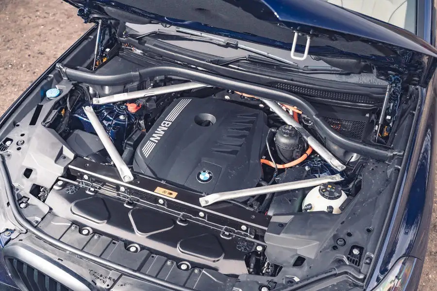 BMW X5 xドライブ50e Mスポーツ（英国仕様）