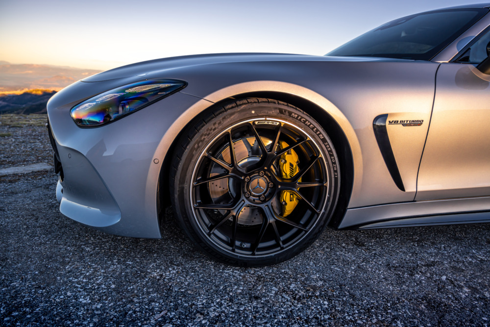 新型「メルセデスAMG GTクーペ」