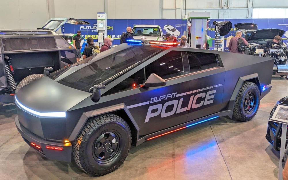 テスラ・サイバートラック・ポリス(2024年)