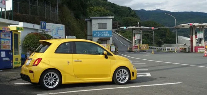 アバルト＆フィアット 500に乗ったらまず最初に導入すべきスポーツ