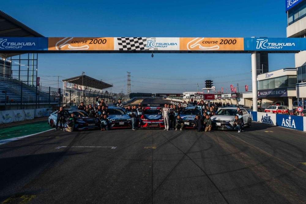 筑波サーキット2000に挑み、EV最速の快挙を成し遂げた。