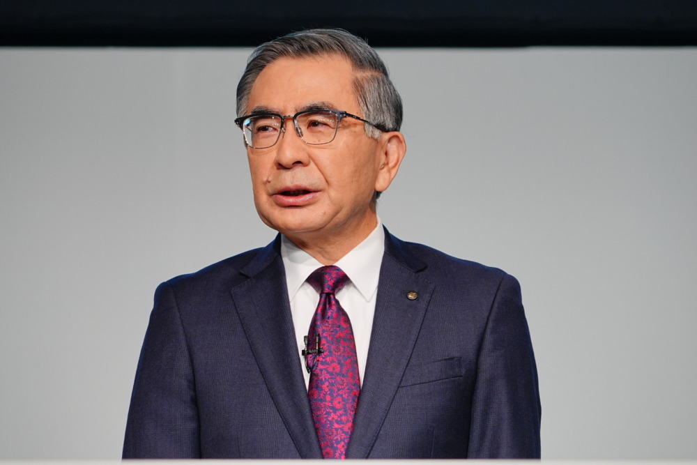 2021年に鈴木俊宏代表取締役社長を中心とした集団指導体制へと移行している。