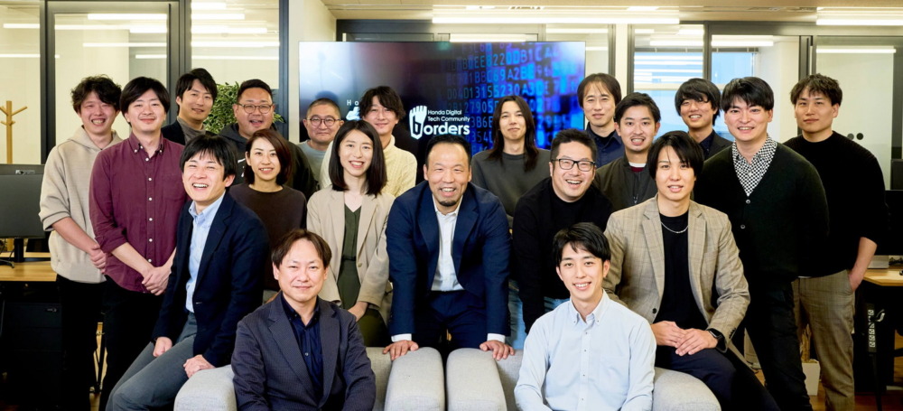 ホンダの先進AI戦略企画課。中央が佐野チーフエンジニア。