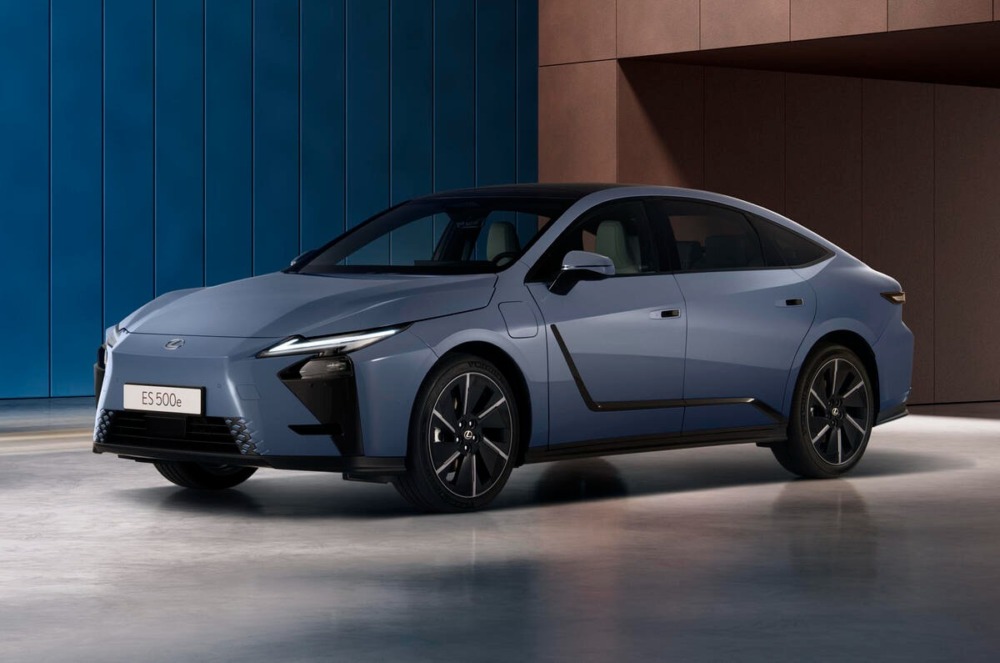 レクサスES 500e(EVモデル)