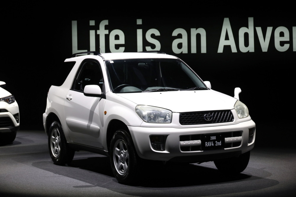 2代目トヨタRAV4（2000年）