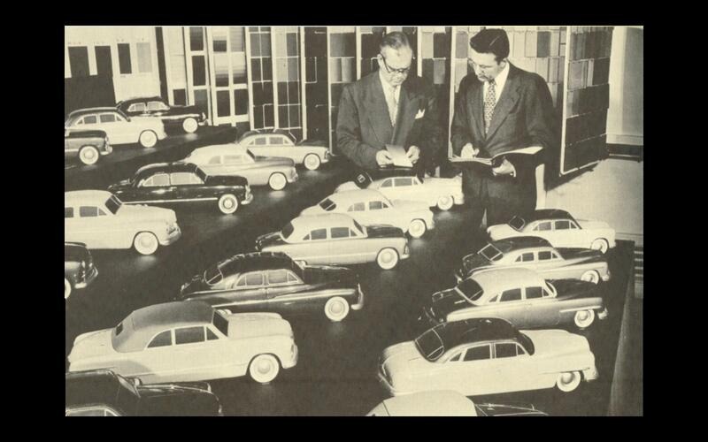 社内コンペの結果、1949年モデルのデザインの方向性が決まった。