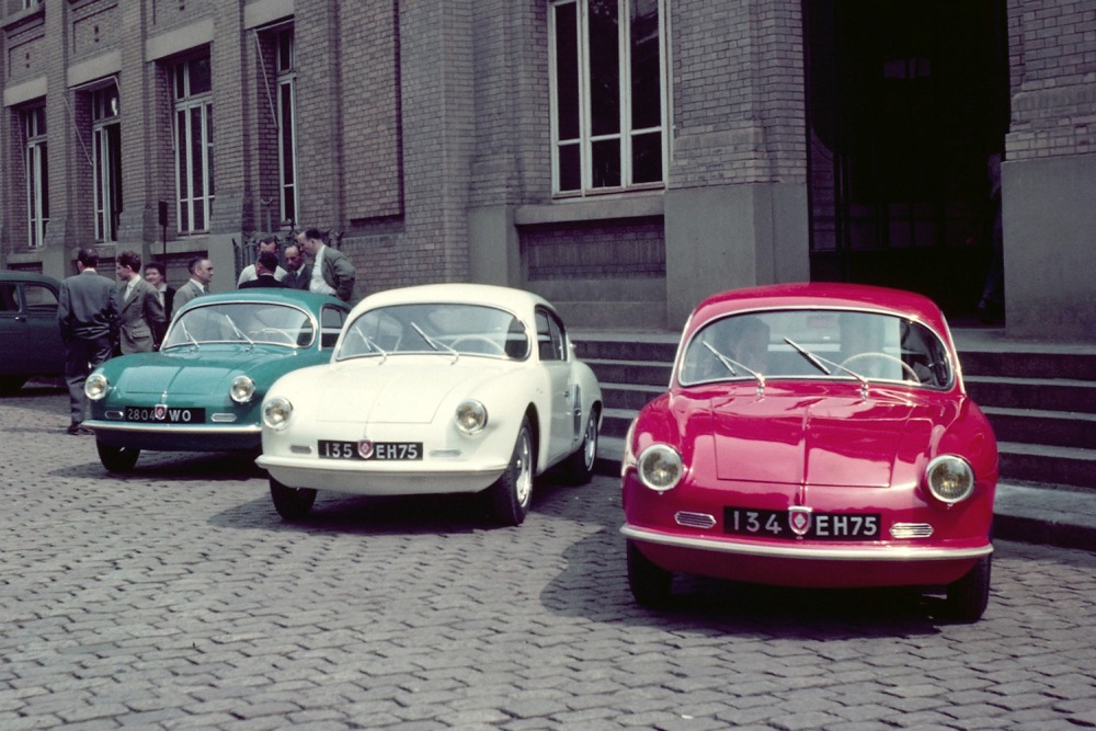 今回の限定車の発想の元となった、A106公開時の写真。