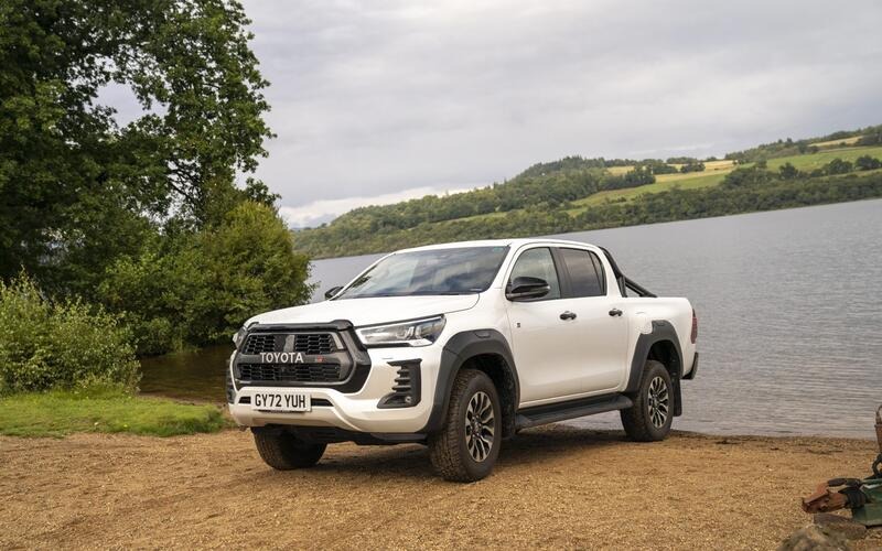 6：トヨタ・ハイラックス - 61万7000台（15%減）