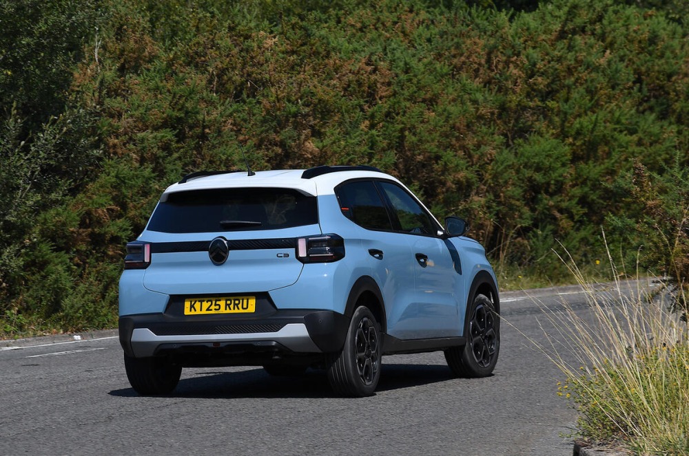 シトロエンC3 ピュアテック100（英国仕様）