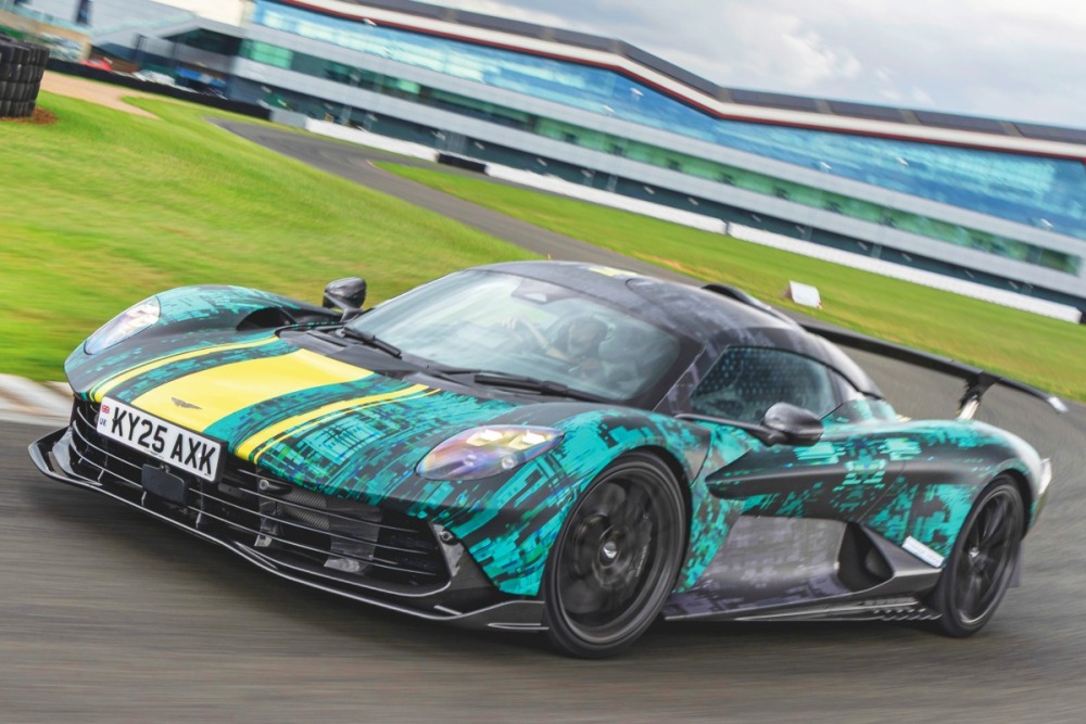 アストン マーティン・ヴァルハラ（プロトタイプ）