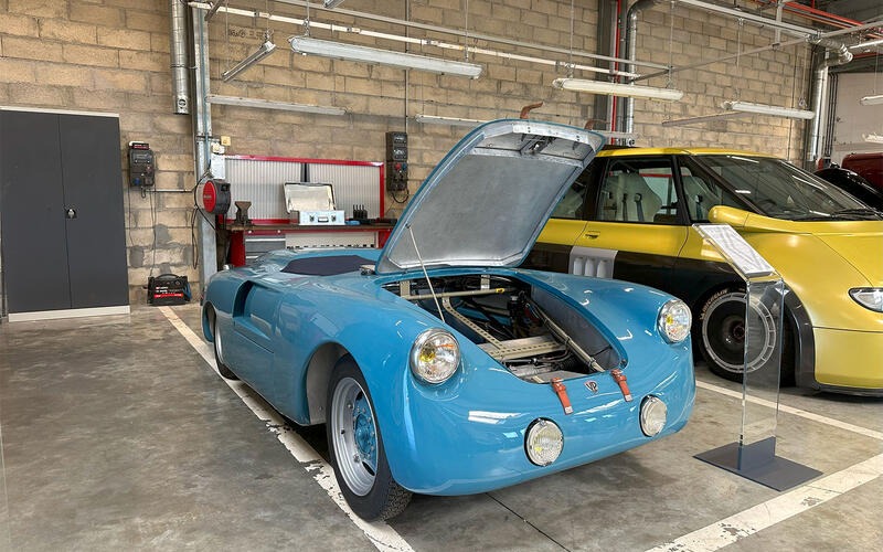 1952年 4CVバルケット1064 - ヴェルネ・ペラール