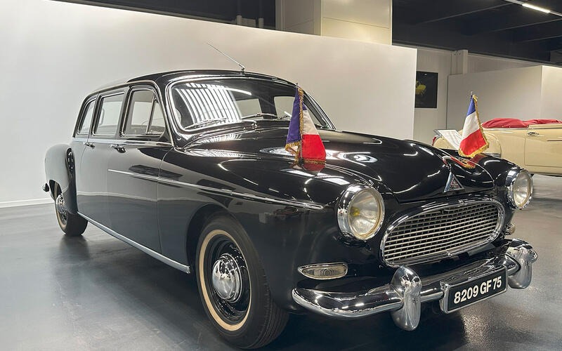 1957年 フレガート・リムジン