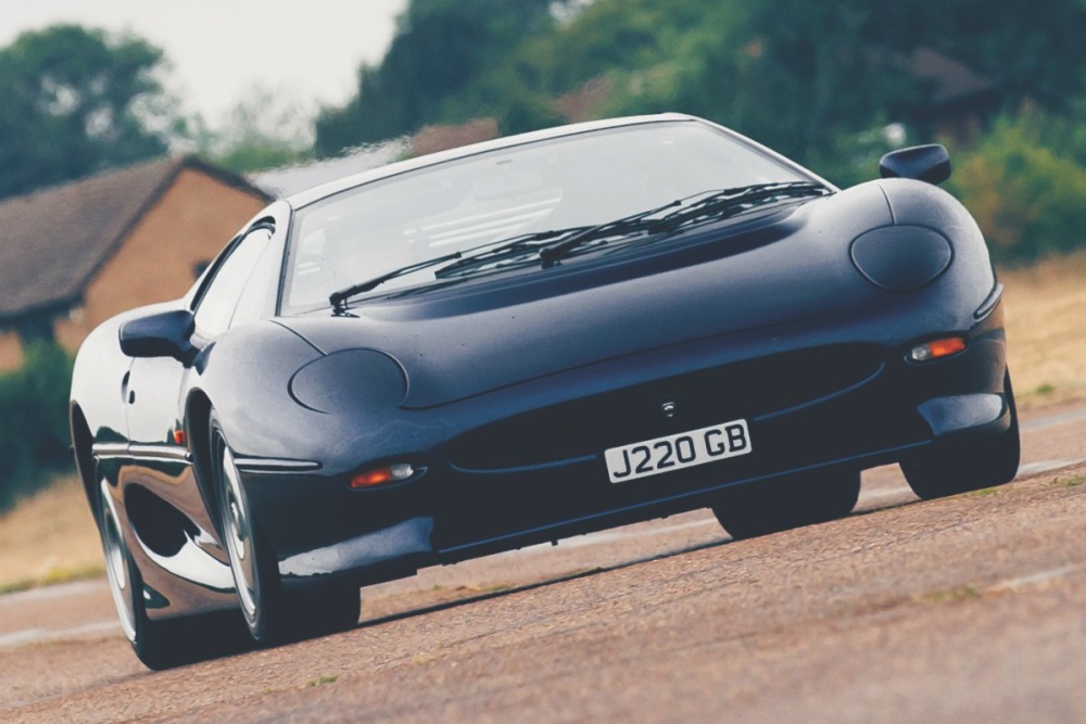 ジャガーXJ220(1992〜1994年/英国仕様)