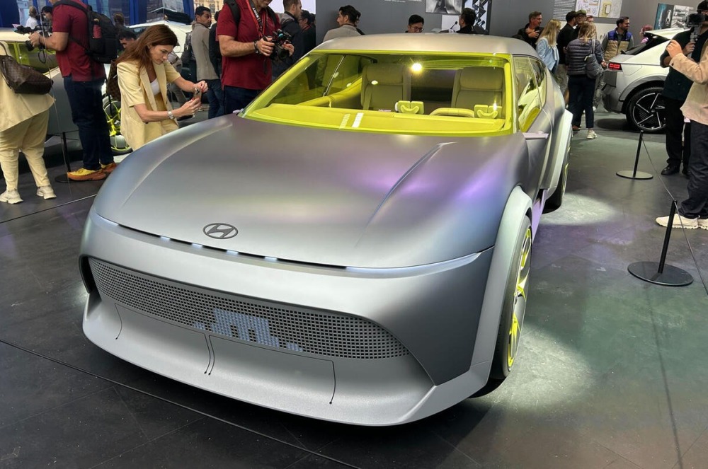 ミュンヘン・モーターショーで公開されたヒョンデ・コンセプト・スリー