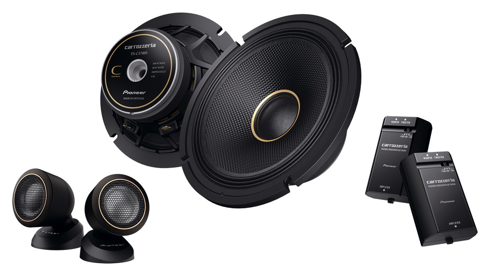 カロッツェリアTS-C1740S：17cm口径のウーファーにトゥイーターユニットや専用クロスオーバーネットワークを組み合わせる。独自のOpen＆Smoothコンセプトにより臨場感あふれる音を再生。