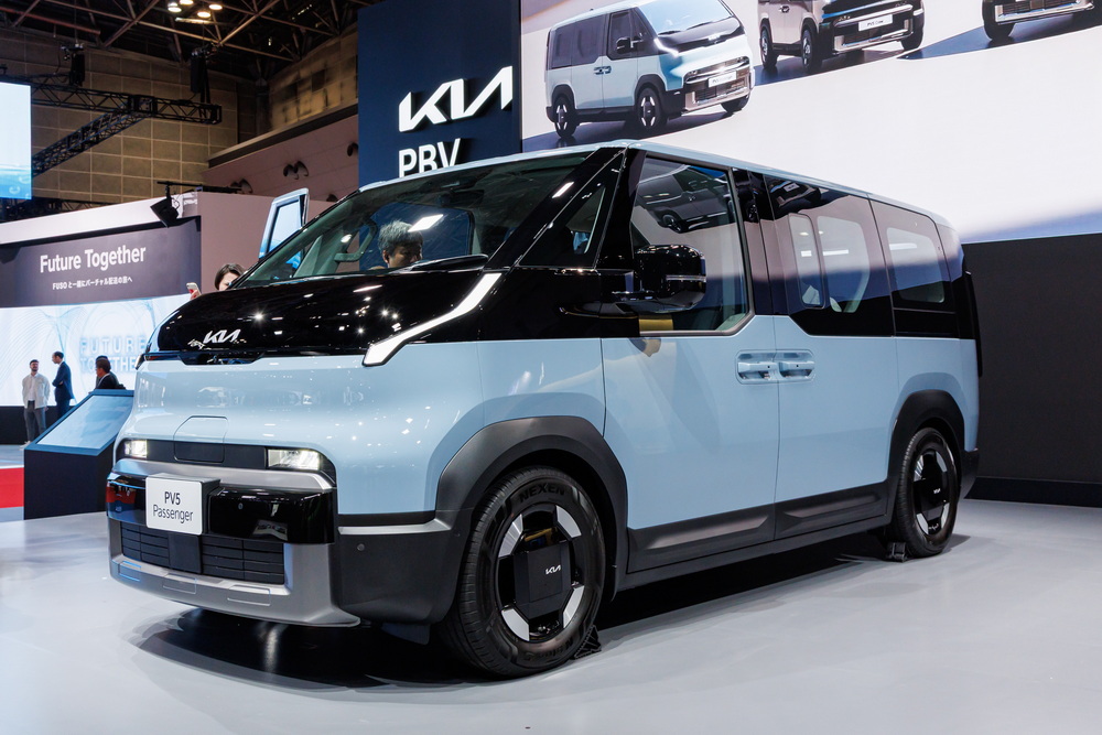 明快かつ完成度の高いデザインで、筆者が今回のショーで一番良いと感じた『キアPV5』。