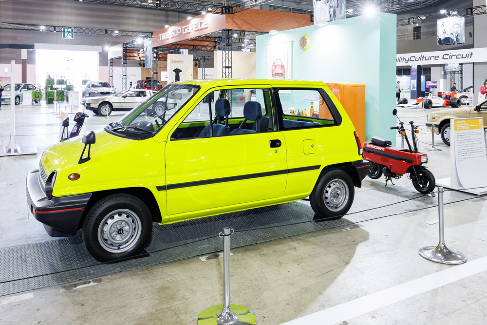 1980年代の代表的車種、ホンダ・シティとモトコンポ。