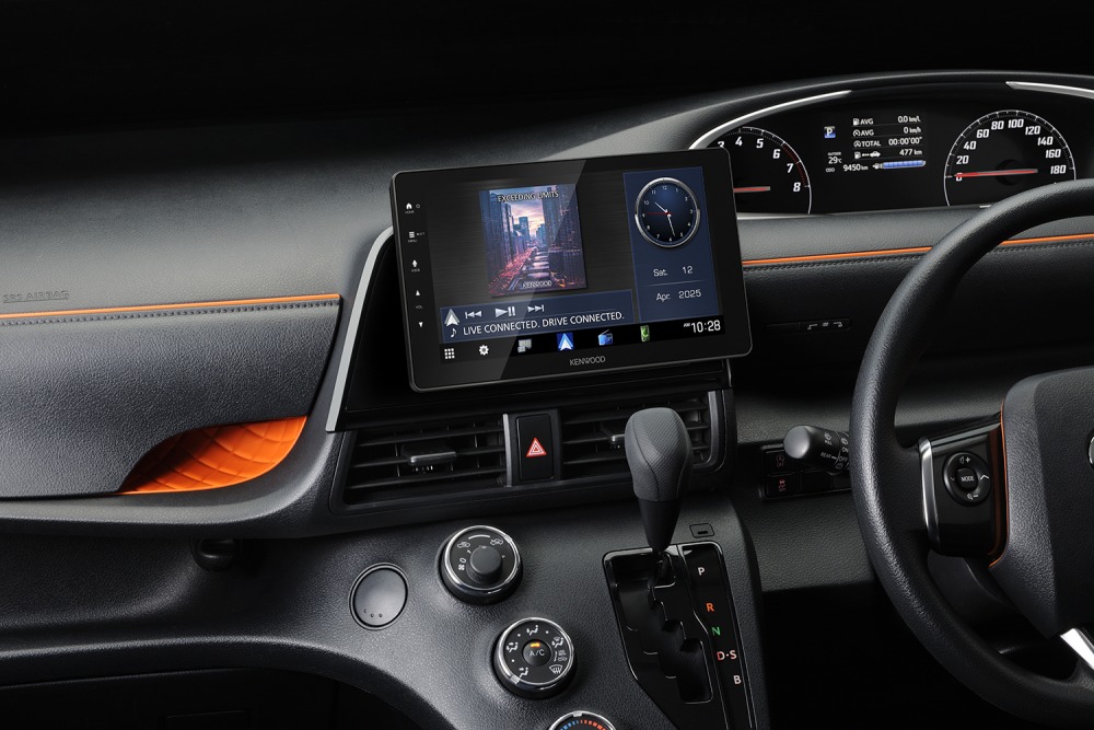 9型大画面の『DMX7509XS』。高級感のあるルックスも魅力だ。