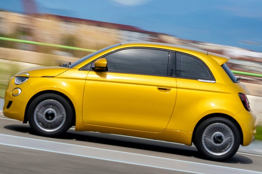 フィアット500 ハイブリッド・トリノ(欧州仕様)