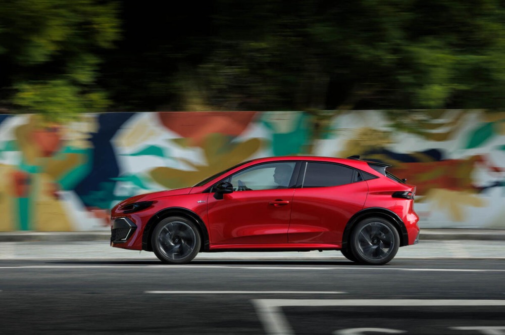 ルノー・クリオ（ルーテシア）・フルハイブリッド E-テック・テクノ（欧州仕様）