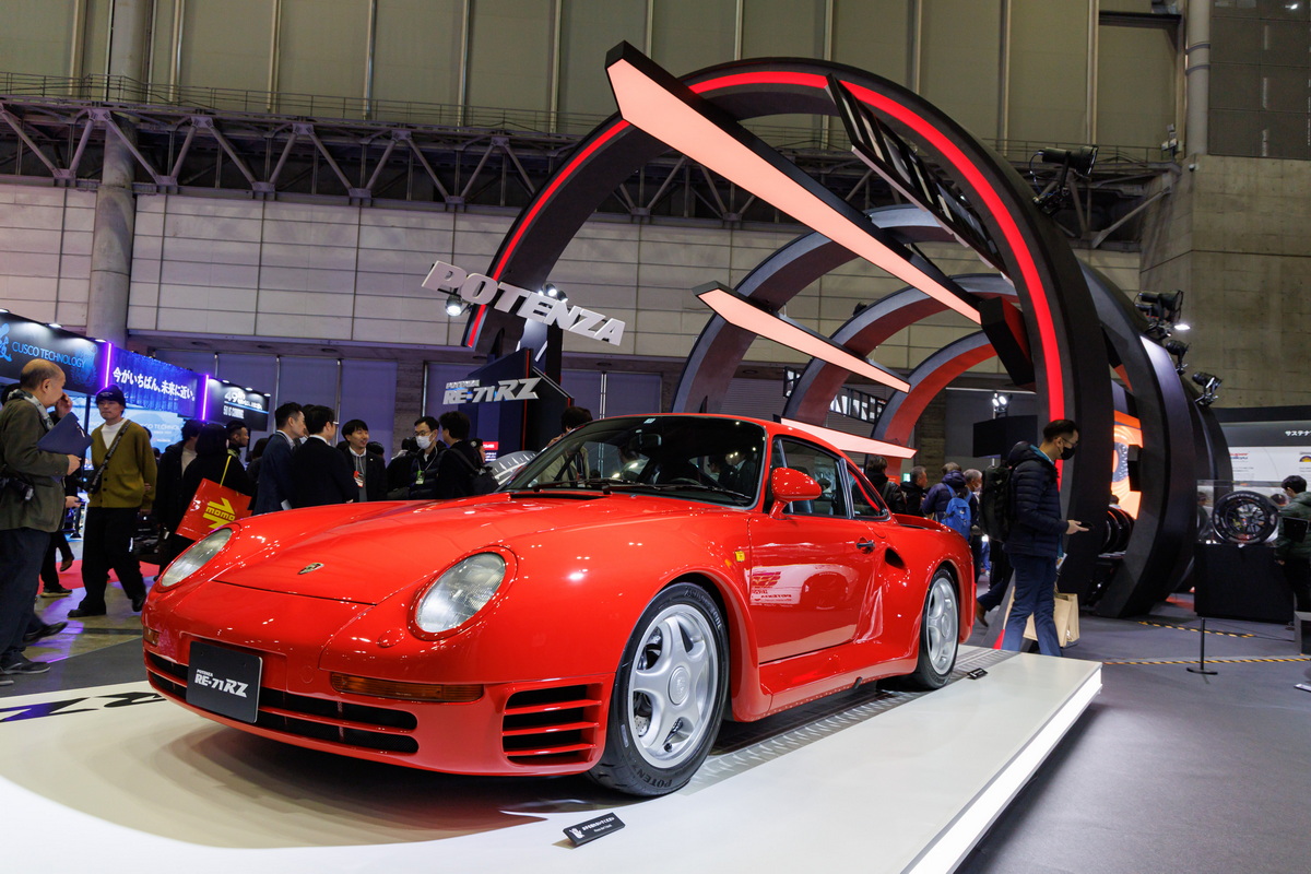 ブリヂストンの東京オートサロン2026ブースに登場したポルシェ959。