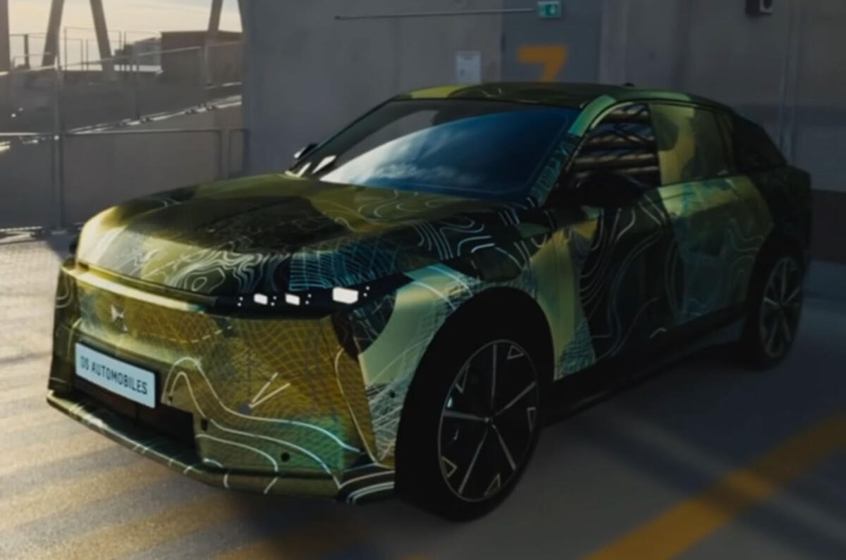 カモフラージュが施された『No7』