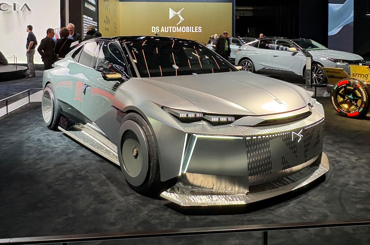 ブリュッセル・モーターショーで公開された『テイラーメイドNo4コンセプト』