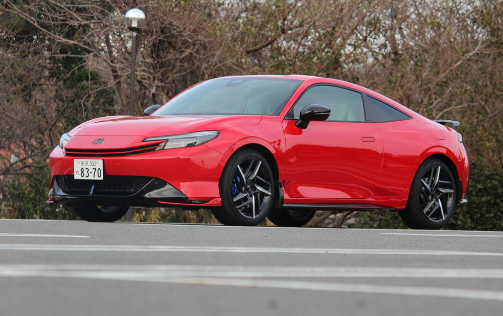 ホンダアクセスの各種パーツが装着されたプレリュード『スポーツ・スタイル』。