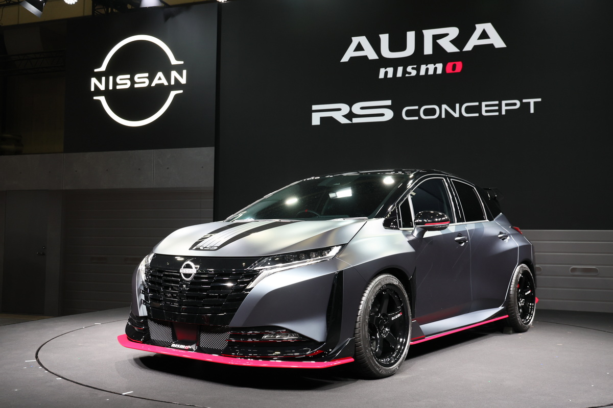 東京オートサロン2026で初公開された、『日産オーラ・ニスモRSコンセプト』。