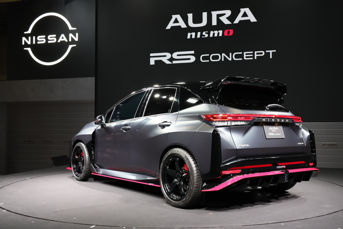東京オートサロン2026で初公開された、『日産オーラ・ニスモRSコンセプト』。