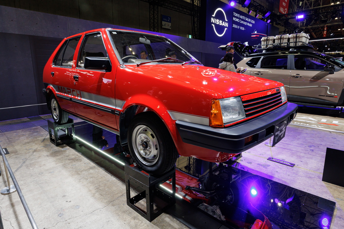 東京オートサロン2026の日産ブースに展示された初代『日産マーチ』。